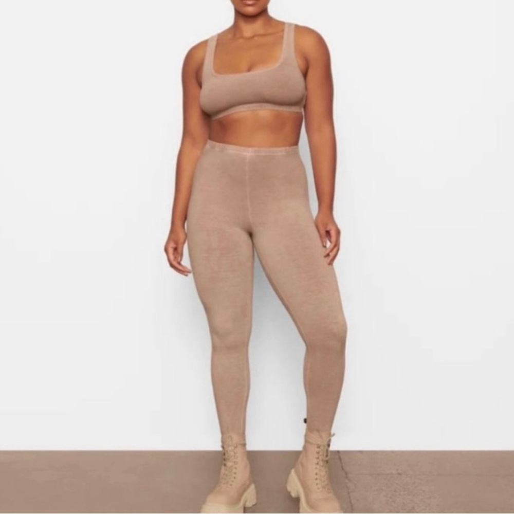 SKIMS Outdoor Legging - Tigers Eye XS
